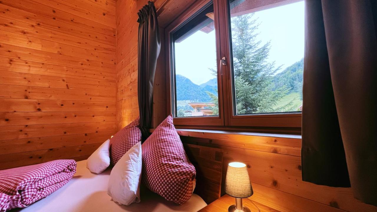 Mountain Inn Chalets & Apartments ヴァルヒゼー エクステリア 写真