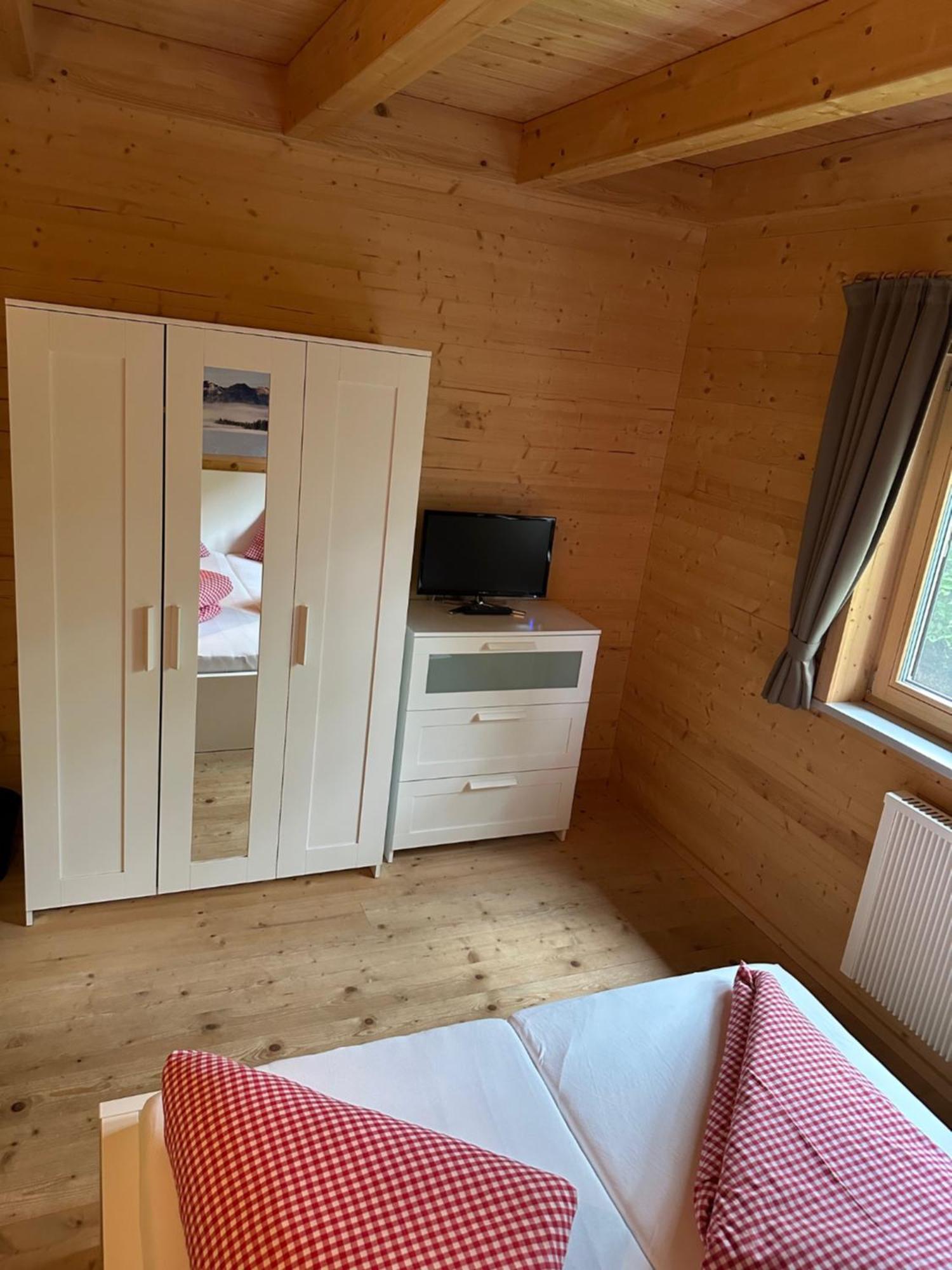 Mountain Inn Chalets & Apartments ヴァルヒゼー エクステリア 写真