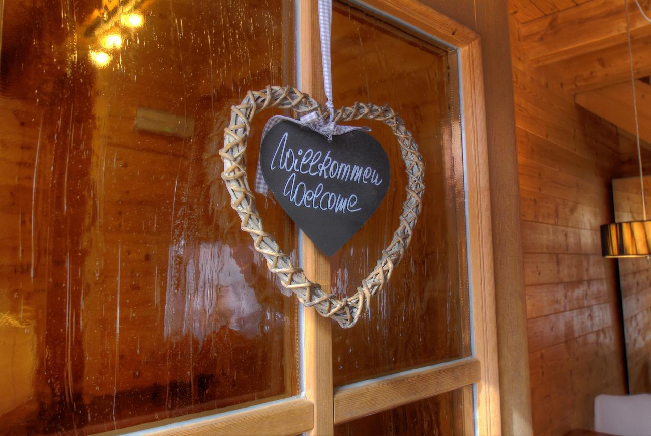 Mountain Inn Chalets & Apartments ヴァルヒゼー エクステリア 写真